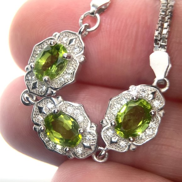 Peridot 2.78ct Platinum Finish Solid 925 Sterling Silver Bracelet - Picture 3 of 8